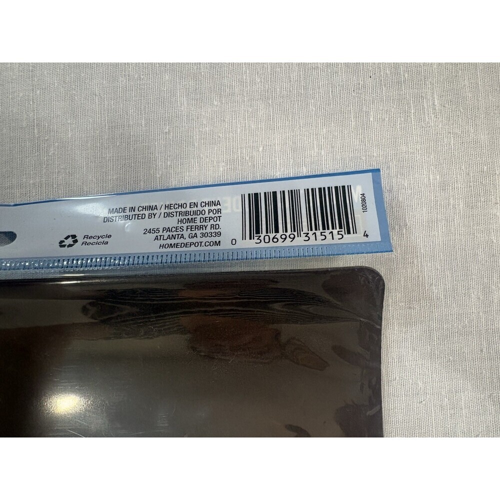 Everbilt brand magnetic student driver sign 3.5”x 9” - Picture 3 of 3